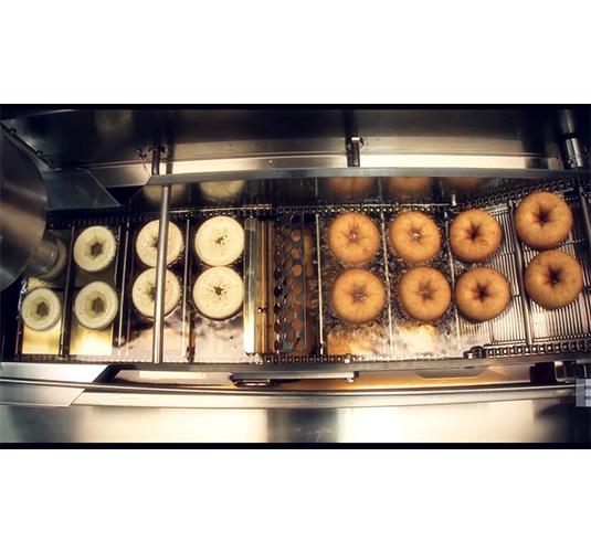 original-77-697-mark-2-cake_resize