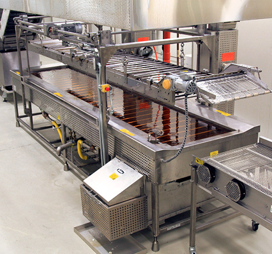 C14G-24 with conveyor raised