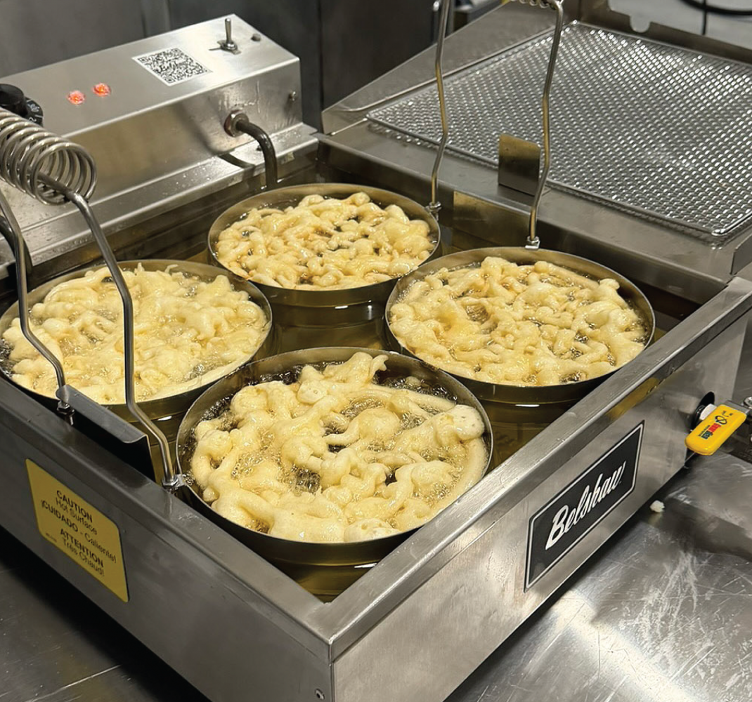 Funnel Cakes on 616 Fryer